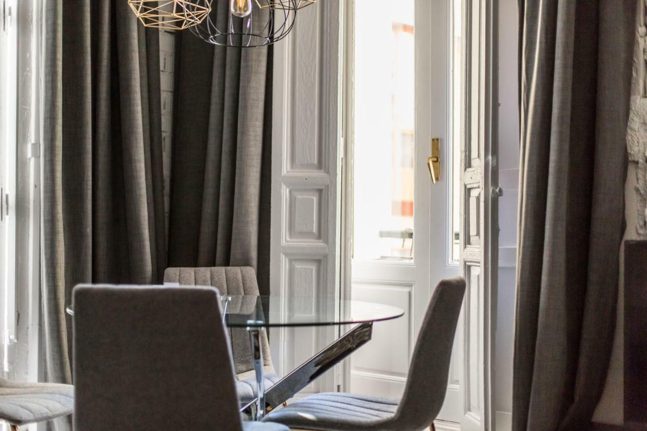 Almudena Modern & Luxury Space Near Plaza Mayor Apartment Madrid